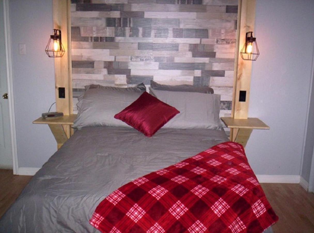Au P'tit Bonheur Bed & Breakfast *